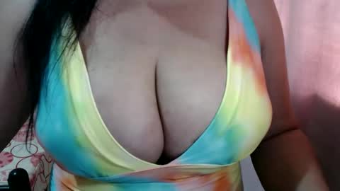 Snapshot of pregnantsinglesugar chatting on 6, 10, 2025 WELCOME IM SINGLE PREGNANT REALLY HARD TO BE A SINGLE WITH TWIN SO PLS STOP BEING RUDELIARWASTING TIME. BE CONSIDERATE. TNX online show from 6, 10, 2025