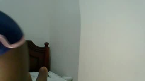 Snapshot of prettie_petitee chatting on 28, 3, 2026 prettie_petitee online show from 28, 3, 2026