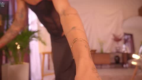 Nayrobi online show from 5, 10, 2025