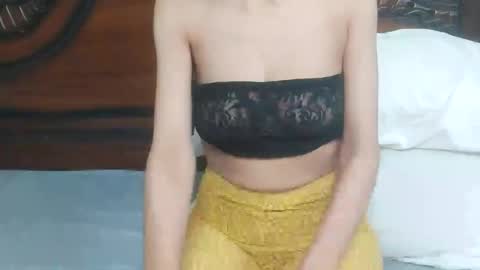 Snapshot of pretty_cat1 chatting on 14, 10, 2025 pretty_cat1 online show from 14, 10, 2025