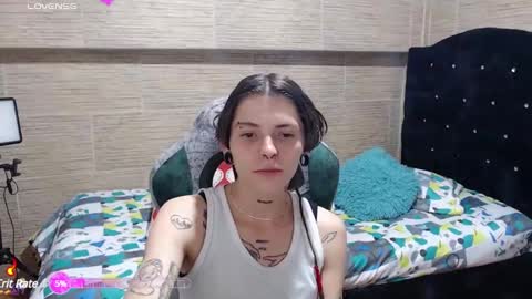 pretty_cristal22 online show from 18, 12, 2024