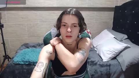 pretty_cristal22 online show from 28, 2, 2025