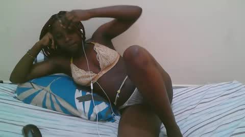 pretty online show from 5, 3, 2026