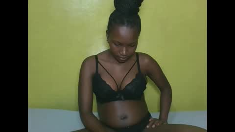 Snapshot of pretty_ebony2 chatting on 28, 2, 2026 Anne online show from 28, 2, 2026