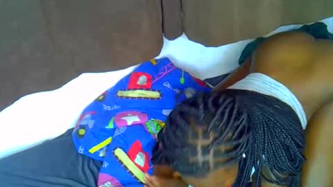 Snapshot of pretty_ebony_dolls chatting on 17, 10, 2025 riri online show from 17, 10, 2025