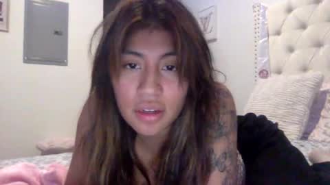 pretty_girl828687 online show from 14, 4, 2026