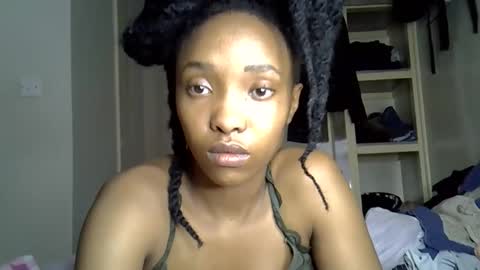 Snapshot of pretty_jazmine chatting on 10, 9, 2025 Jaz online show from 10, 9, 2025