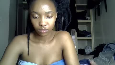 Snapshot of pretty_jazmine chatting on 11, 9, 2025 Jaz online show from 11, 9, 2025