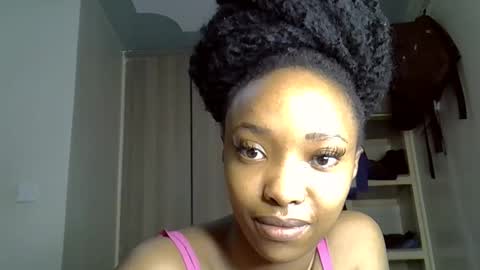 Snapshot of pretty_jazmine chatting on 18, 9, 2025 Jaz online show from 18, 9, 2025