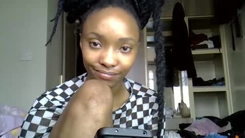 Snapshot of pretty_jazmine chatting on 20, 9, 2025 Jaz online show from 20, 9, 2025