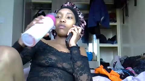Snapshot of pretty_jazmine chatting on 23, 9, 2025 Jaz online show from 23, 9, 2025