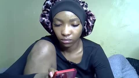 Snapshot of pretty_jazmine chatting on 11, 10, 2025 Jaz online show from 11, 10, 2025