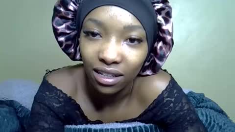 Snapshot of pretty_jazmine chatting on 15, 10, 2025 Jaz online show from 15, 10, 2025