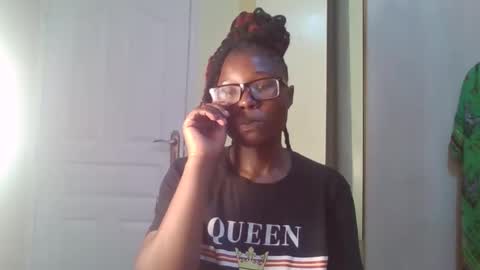 pretty_kemmy online show from 17, 10, 2025