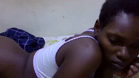 pretty_leila1 online show from 9, 4, 2026