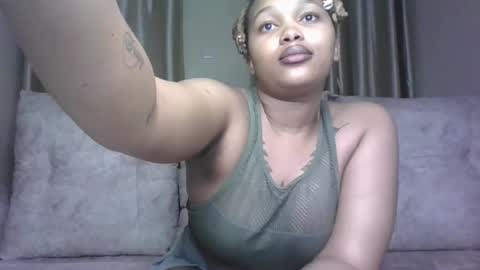 Snapshot of pretty_little_baibe chatting on 3, 12, 2025 Tracy online show from 3, 12, 2025