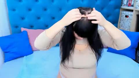 pretty_malika online show from 24, 11, 2025