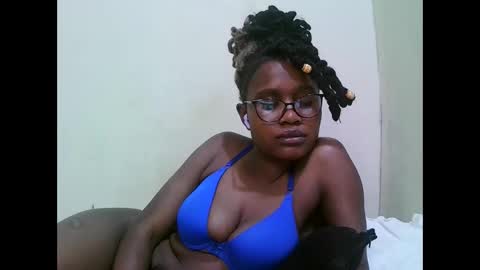 Snapshot of pretty_mellan chatting on 25, 1, 2025 pretty_mellan online show from 25, 1, 2025