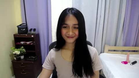 Snapshot of pretty_morenaxx chatting on 12, 3, 2025 Marimar online show from 12, 3, 2025