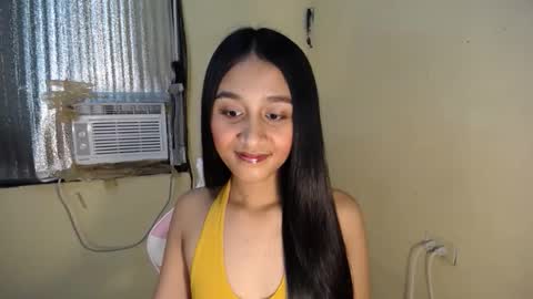 Snapshot of pretty_morenaxx chatting on 12, 10, 2025 Marimar online show from 12, 10, 2025