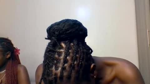 Snapshot of pretty_naya chatting on 18, 11, 2025 naya online show from 18, 11, 2025