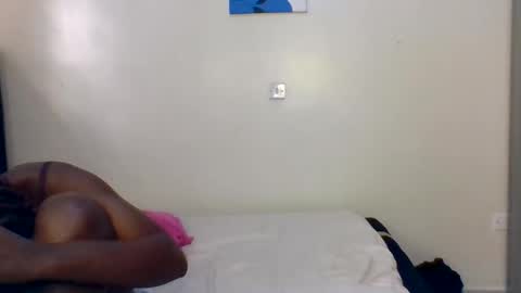 Snapshot of pretty_naya chatting on 26, 11, 2025 naya online show from 26, 11, 2025