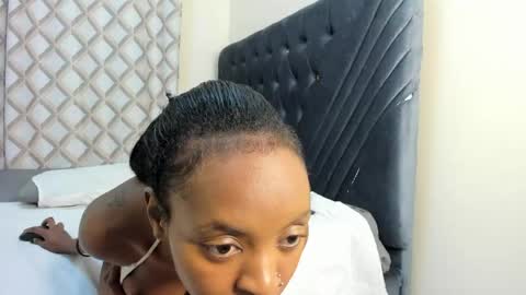 Snapshot of pretty_peshy chatting on 29, 4, 2026 pretty_peshy online show from 29, 4, 2026