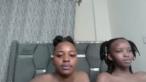 Snapshot of pretty_petite18 chatting on 7, 5, 2026 lynn online show from 7, 5, 2026