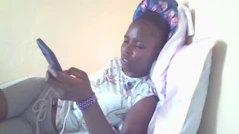 pretty_petite_ebony online show from 28, 1, 2025