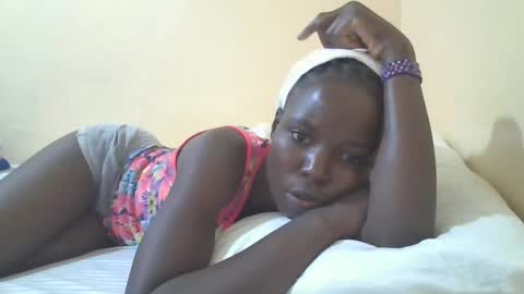 pretty_petite_ebony online show from 6, 3, 2025