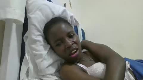 pretty_petite_ebony online show from 13, 12, 2025