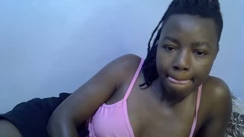 Snapshot of pretty_queen18 chatting on 16, 11, 2025 NASH online show from 16, 11, 2025