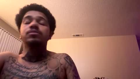 prettyypinkk3 online show from 22, 4, 2026