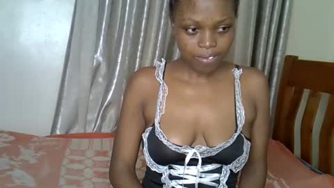 Snapshot of prettybabe02 chatting on 4, 10, 2025 SaraCattra online show from 4, 10, 2025