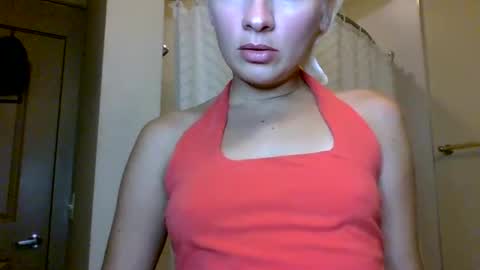 Snapshot of prettybabypetite chatting on 12, 11, 2025 Missy Jack online show from 12, 11, 2025