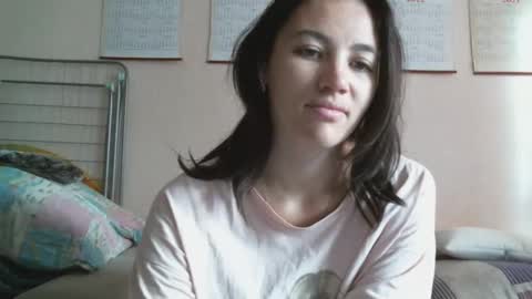 Snapshot of prettybella_7 chatting on 21, 9, 2025 Bella online show from 21, 9, 2025