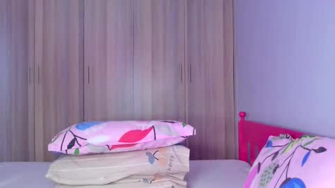 Snapshot of prettybigclit_ebony chatting on 26, 10, 2025 prettybigclit_ebony online show from 26, 10, 2025