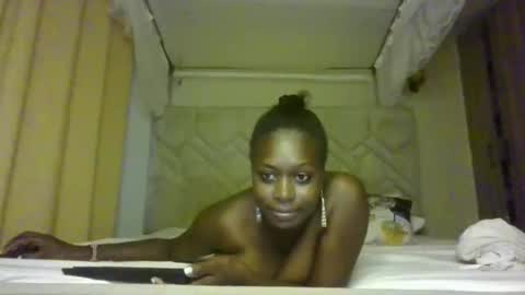 prettydulce online show from 13, 3, 2026