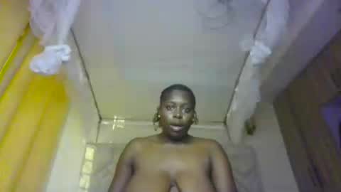 Snapshot of prettydulce chatting on 28, 6, 2026 prettydulce online show from 28, 6, 2026