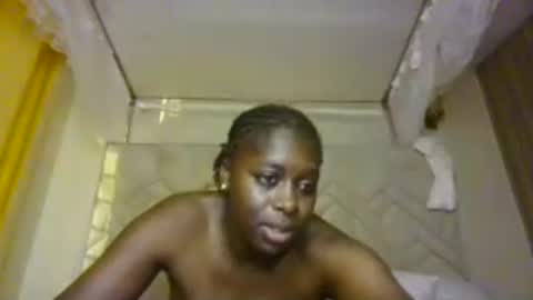 Snapshot of prettydulce chatting on 4, 7, 2026 prettydulce online show from 4, 7, 2026