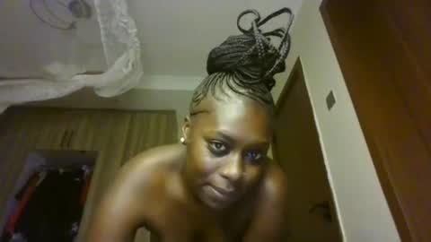 Snapshot of prettydulce chatting on 12, 7, 2026 prettydulce online show from 12, 7, 2026