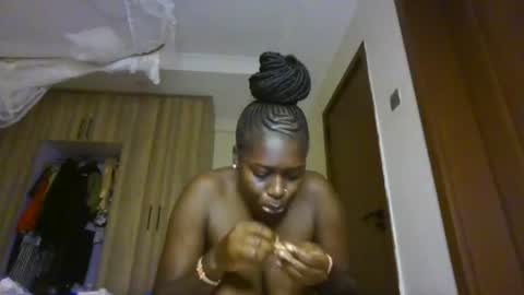 Snapshot of prettydulce chatting on 15, 7, 2026 prettydulce online show from 15, 7, 2026