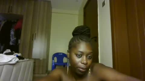 Snapshot of prettydulce chatting on 28, 7, 2026 prettydulce online show from 28, 7, 2026