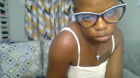 Snapshot of prettyela chatting on 3, 2, 2026 PrettyEla online show from 3, 2, 2026