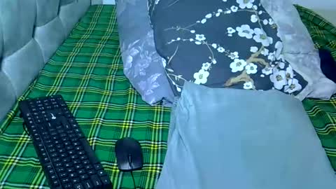 Snapshot of prettyelsie chatting on 5, 2, 2026 Prettiesexxy online show from 5, 2, 2026