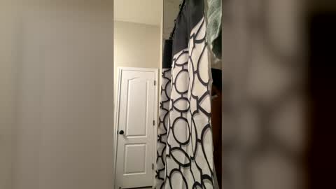 prettyfacefemale online show from 11, 2, 2026