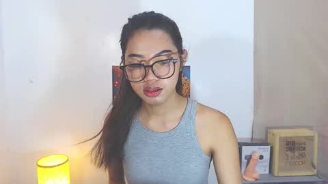 prettyhothugecock online show from 22, 11, 2025