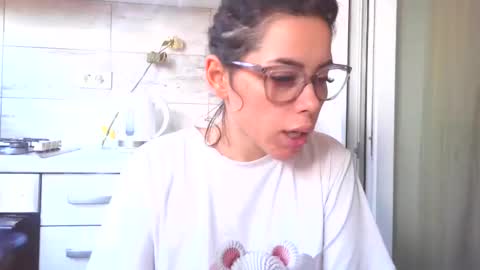 prettyjulliette online show from 28, 10, 2025