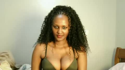 Snapshot of prettykeilaa chatting on 16, 6, 2026 prettykeilaa online show from 16, 6, 2026