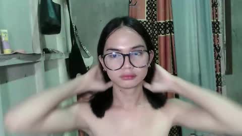 prettykhelcy online show from 13, 4, 2026